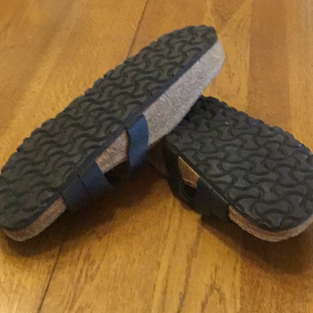 Birkenstock Women's Black Sandals - Picture 6 of 7